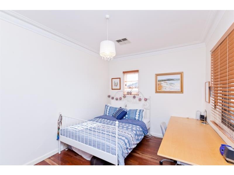 9 Toowong Street, Bayswater WA 6053