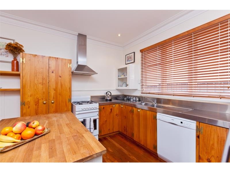 9 Toowong Street, Bayswater WA 6053