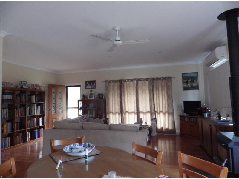 232 Franks Road, Blackbutt QLD 4306
