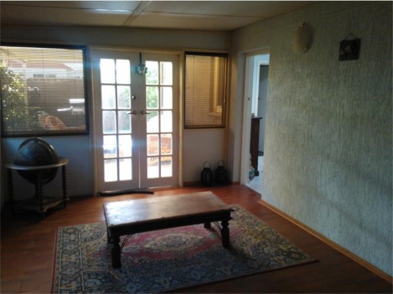 25 Waimea Road, Safety Bay WA 6169