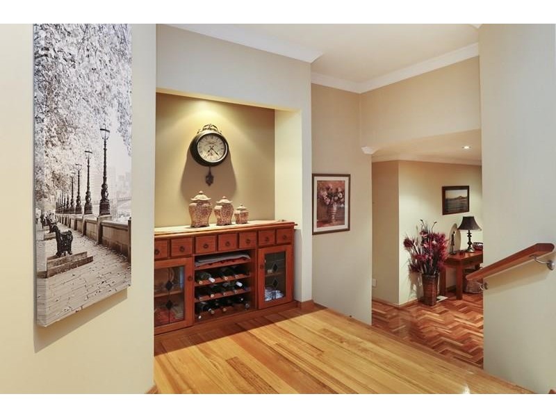 9-10 Ande Court, Highton VIC 3216