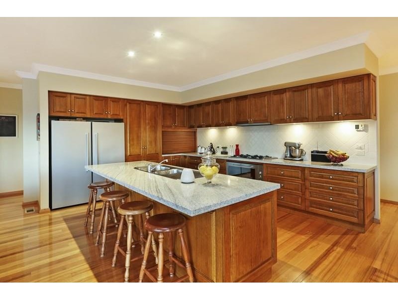 9-10 Ande Court, Highton VIC 3216