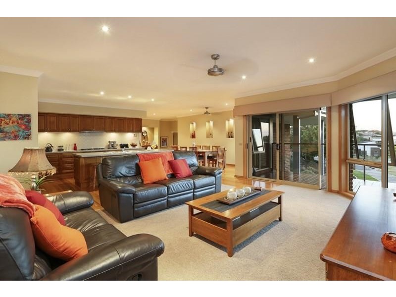 9-10 Ande Court, Highton VIC 3216