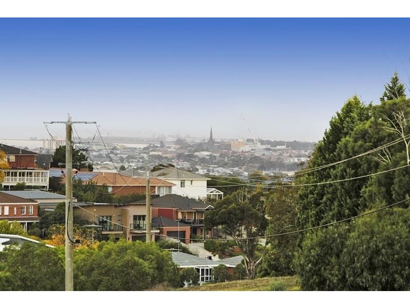 9-10 Ande Court, Highton VIC 3216