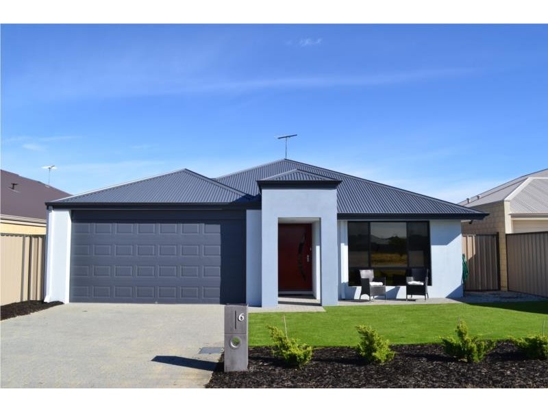 6 Toulon Mews, Piara Waters WA 6112