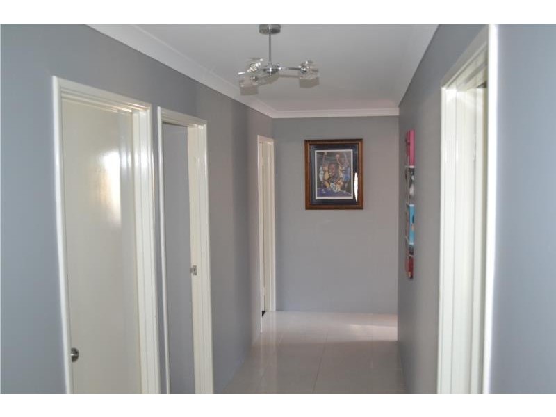 6 Toulon Mews, Piara Waters WA 6112