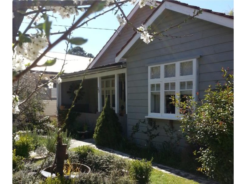 33 Macauley Street, Lithgow NSW 2790
