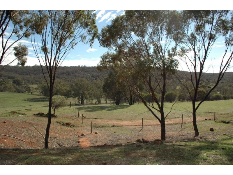 692 Julimar Road, Toodyay WA 6566