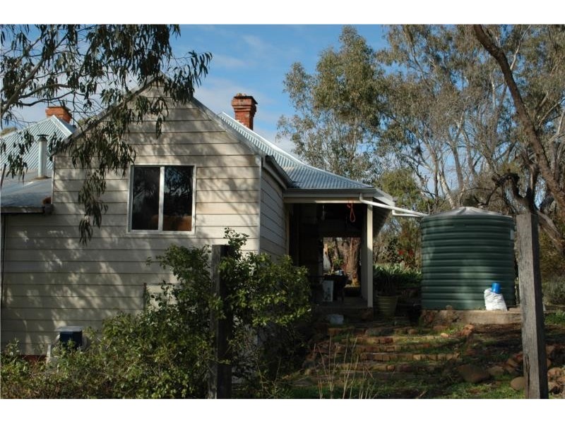 692 Julimar Road, Toodyay WA 6566