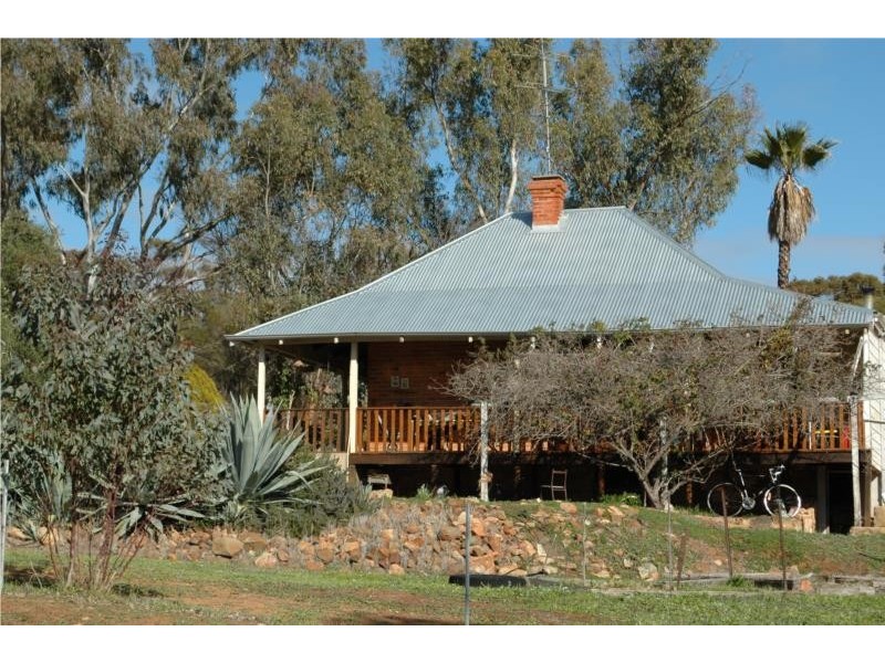 692 Julimar Road, Toodyay WA 6566