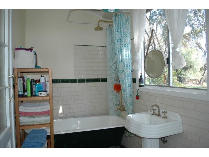 692 Julimar Road, Toodyay WA 6566