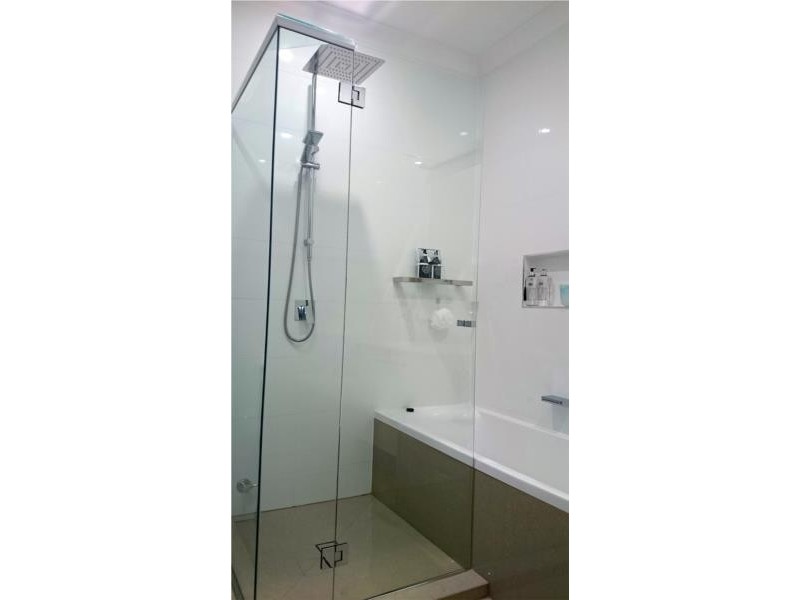 142/2 Grand Parade, Parrearra QLD 4575