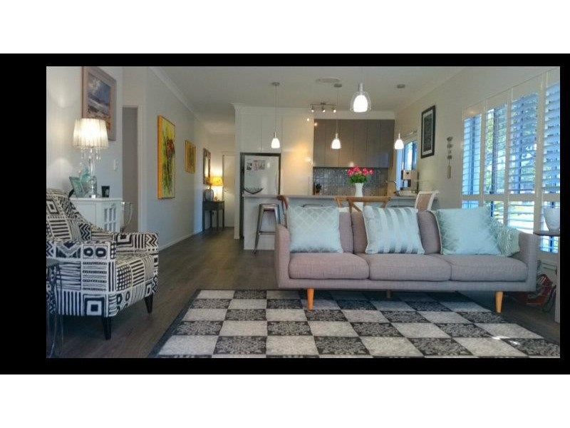 142/2 Grand Parade, Parrearra QLD 4575