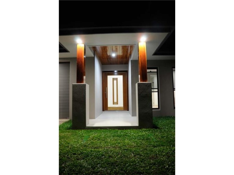 5  Bluecove Circuit, Trinity Park QLD 4879