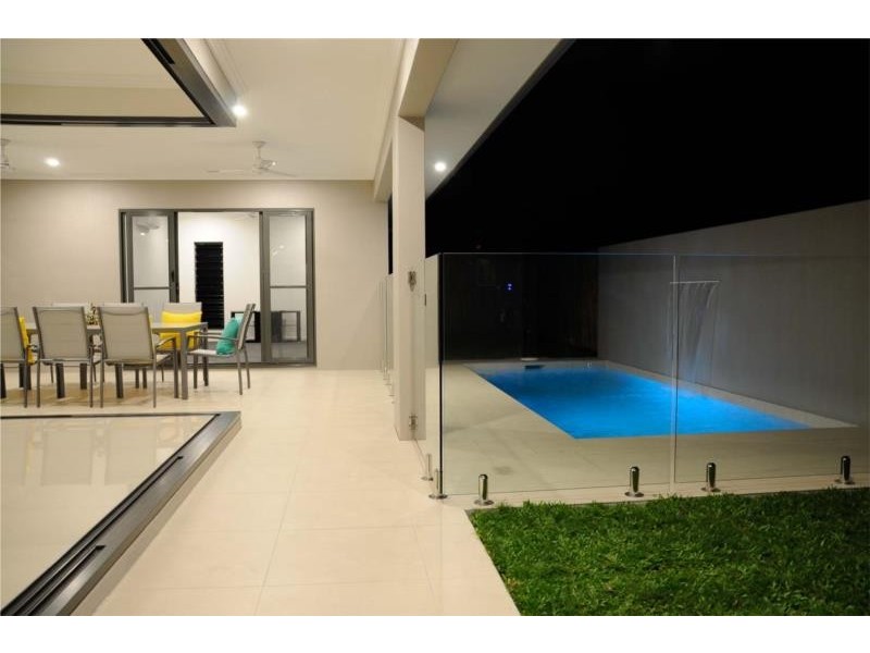 5  Bluecove Circuit, Trinity Park QLD 4879