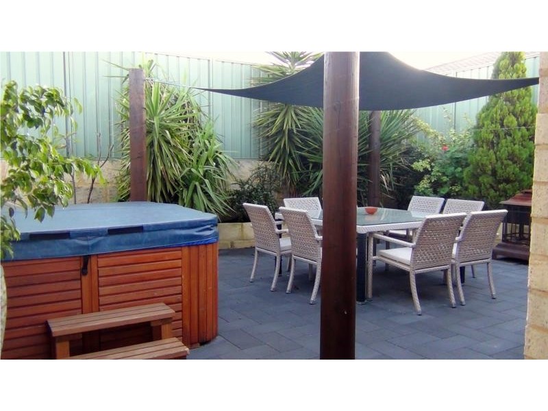 63 Seagrove Boulevard, Merriwa WA 6030