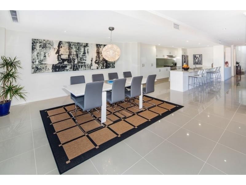 46 Harbour Rise, Hope Island QLD 4212