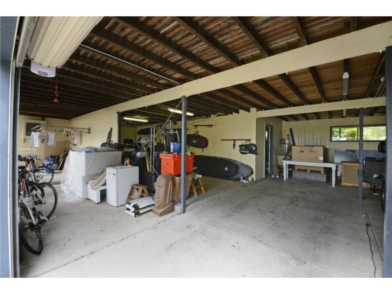 2 Hamilton Avenue, Cannonvale QLD 4802