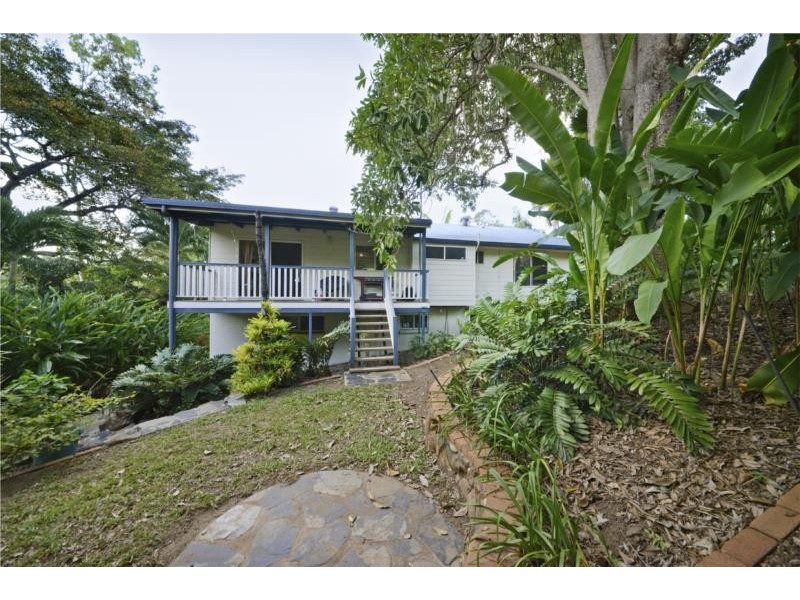 2 Hamilton Avenue, Cannonvale QLD 4802