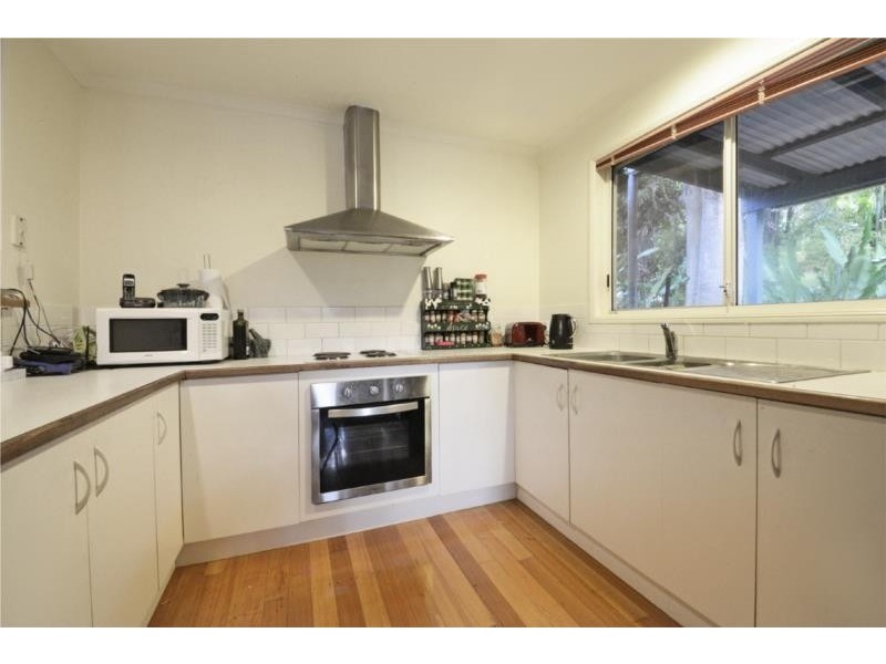 2 Hamilton Avenue, Cannonvale QLD 4802