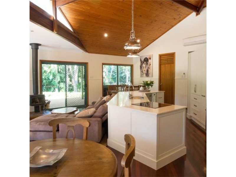 20-22 Palm Way, Dundowran Beach QLD 4655