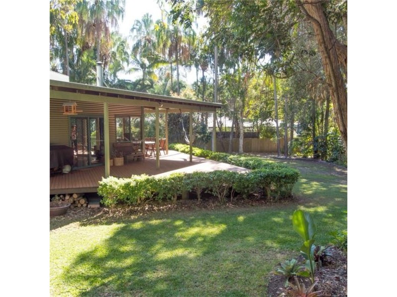 20-22 Palm Way, Dundowran Beach QLD 4655