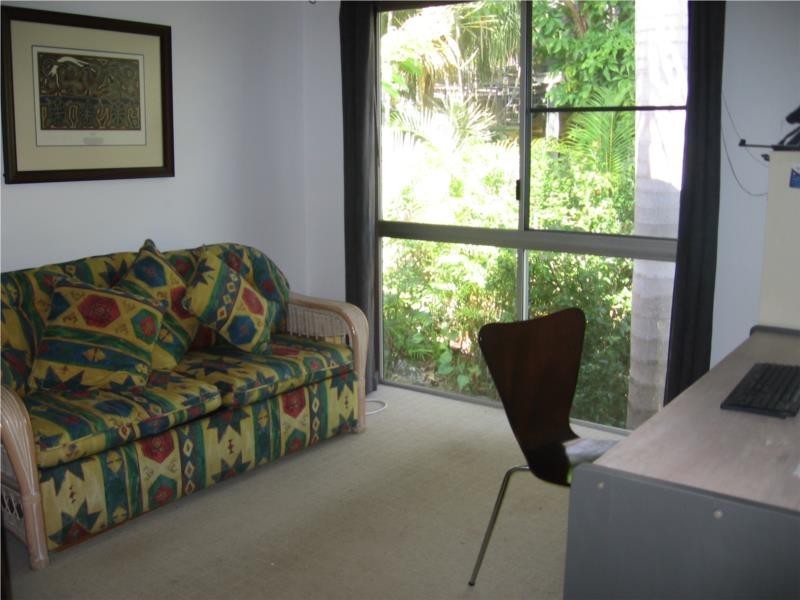 8 Adina Street, Cannonvale QLD 4802