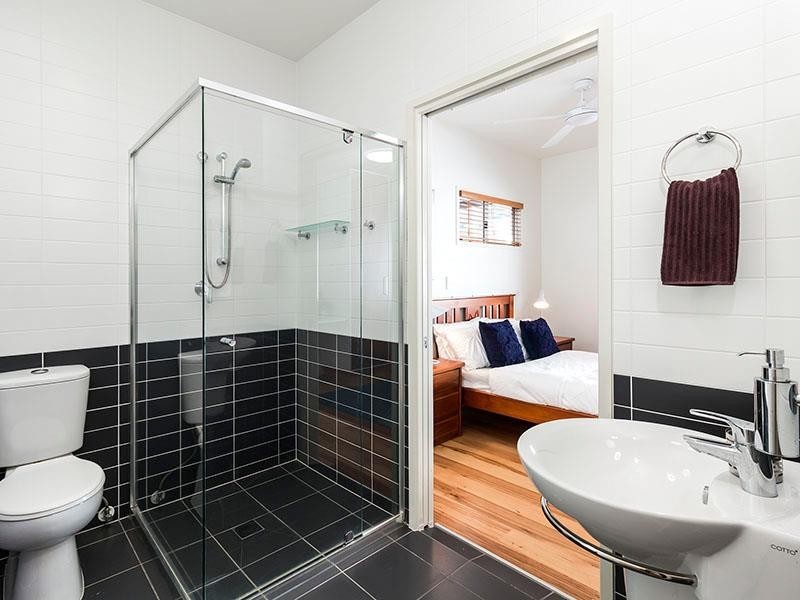 13 Sophia Street, Kenmore QLD 4069