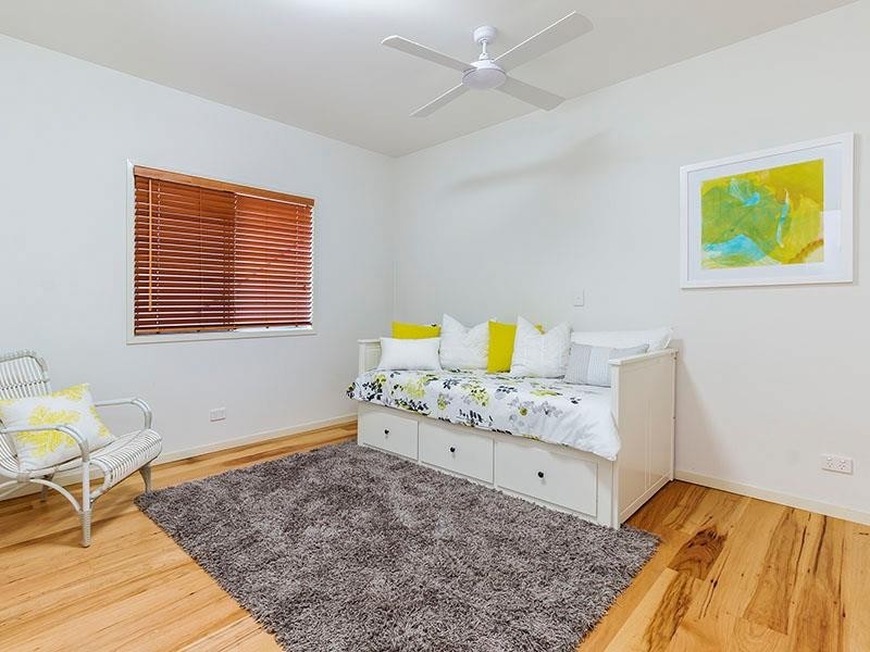 13 Sophia Street, Kenmore QLD 4069