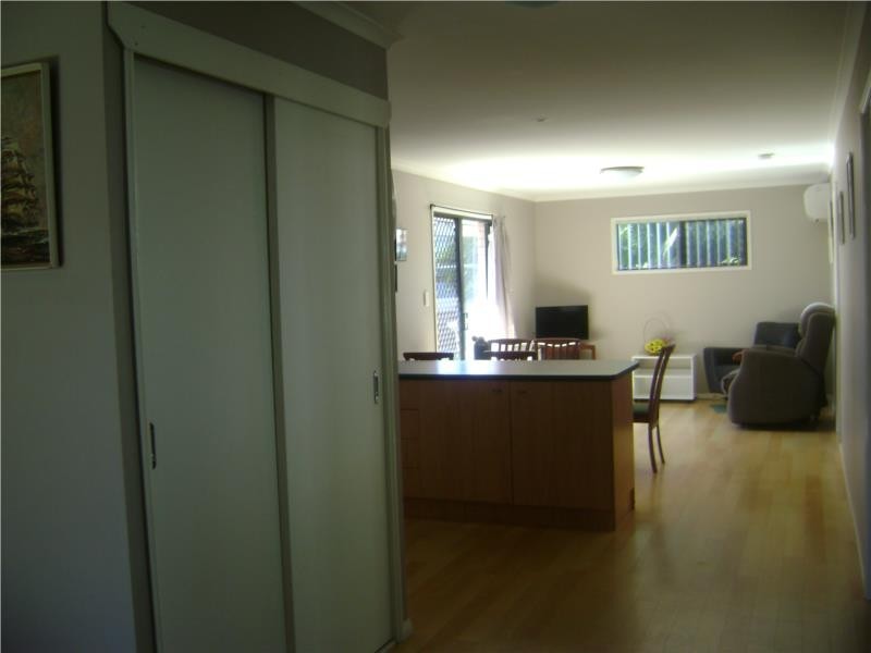 6 Kallay Street, Pacific Paradise QLD 4564