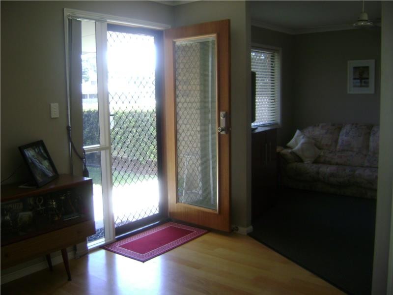 6 Kallay Street, Pacific Paradise QLD 4564