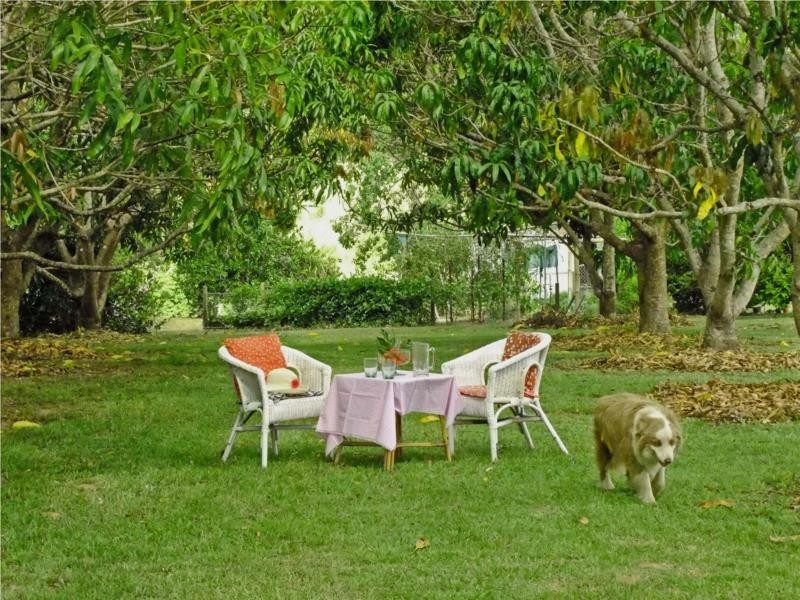 15 Thurgoods Road, Finch Hatton QLD 4756