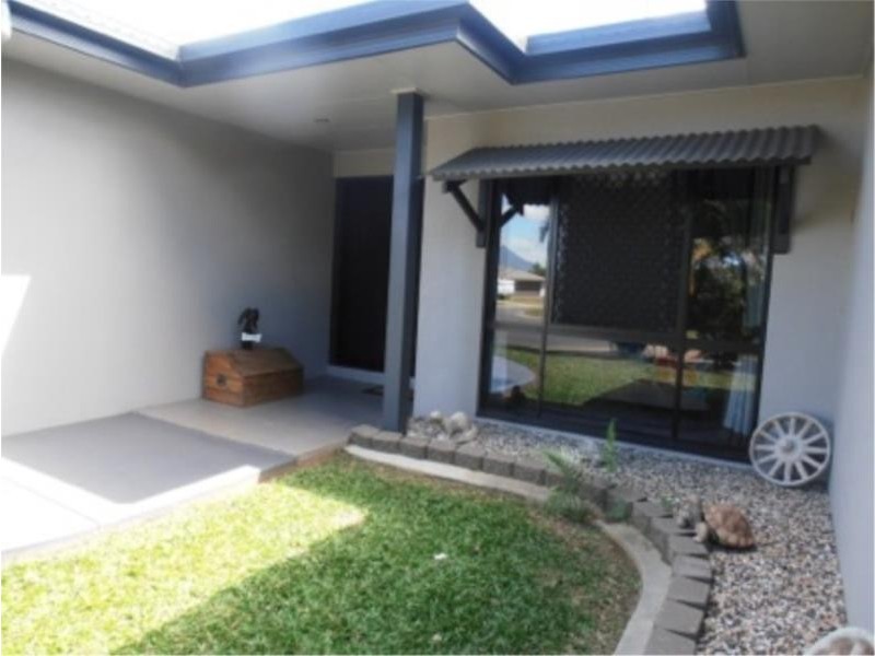 26 Pollock Close, Bentley Park QLD 4869