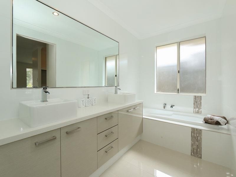 5 Menara Road, Landsdale WA 6065