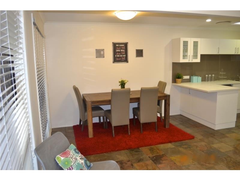 2/10 Columbia Court, Oxenford QLD 4210