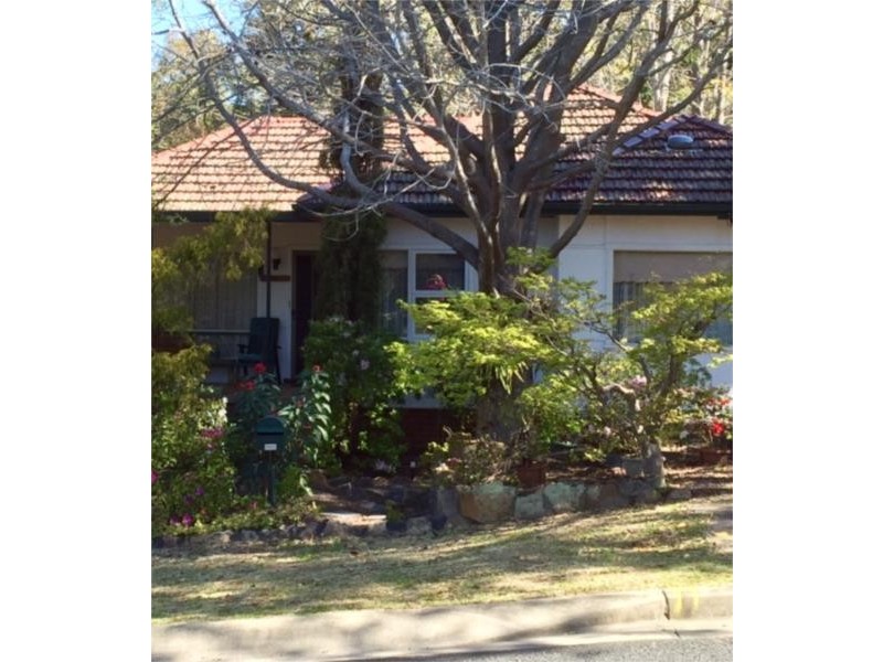 7 Farm Road, Springwood NSW 2777