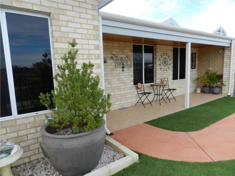 62 Almond Parkway, Busselton WA 6280