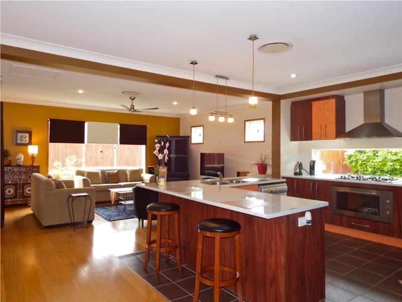 24 Kennedia Court, North Lakes QLD 4509