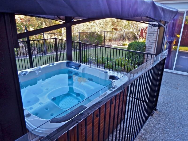 24 Kennedia Court, North Lakes QLD 4509