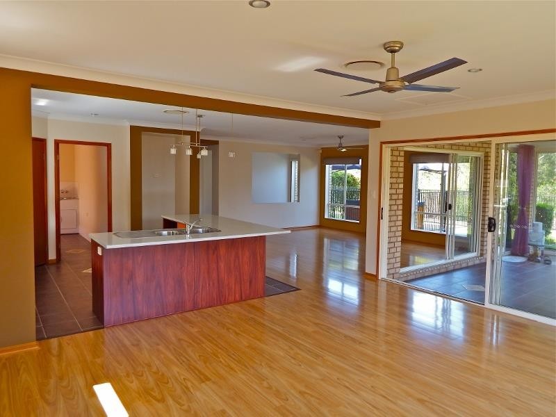 24 Kennedia Court, North Lakes QLD 4509