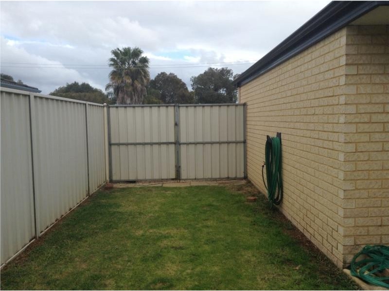 14 Yunderup Road, South Yunderup WA 6208