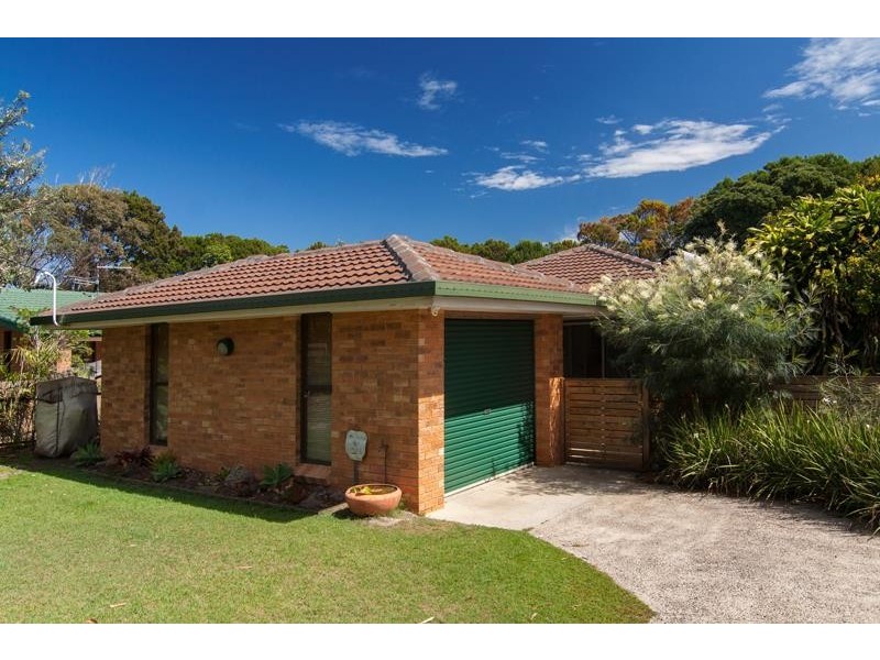 28 Armstrong Street, Suffolk Park NSW 2481
