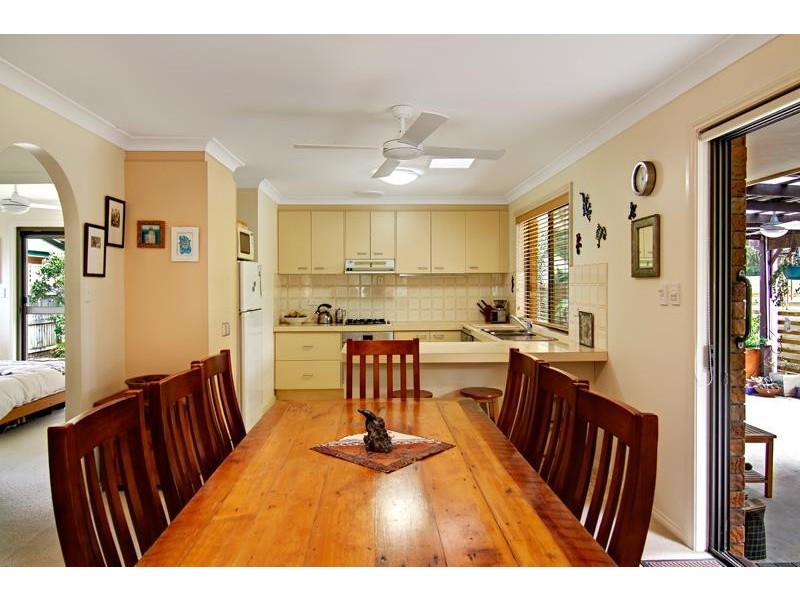 28 Armstrong Street, Suffolk Park NSW 2481
