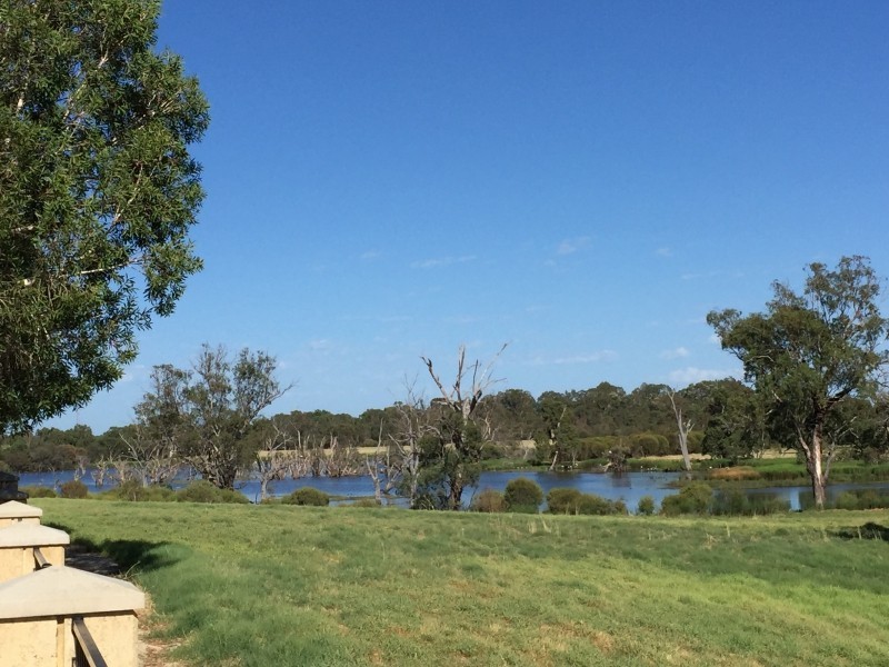 3/24 Aquaviva Circle, Viveash WA 6056