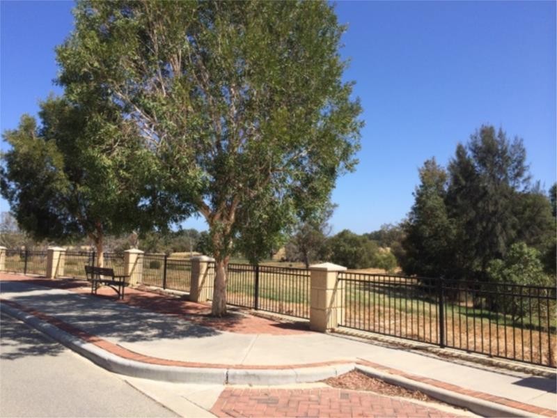 3/24 Aquaviva Circle, Viveash WA 6056