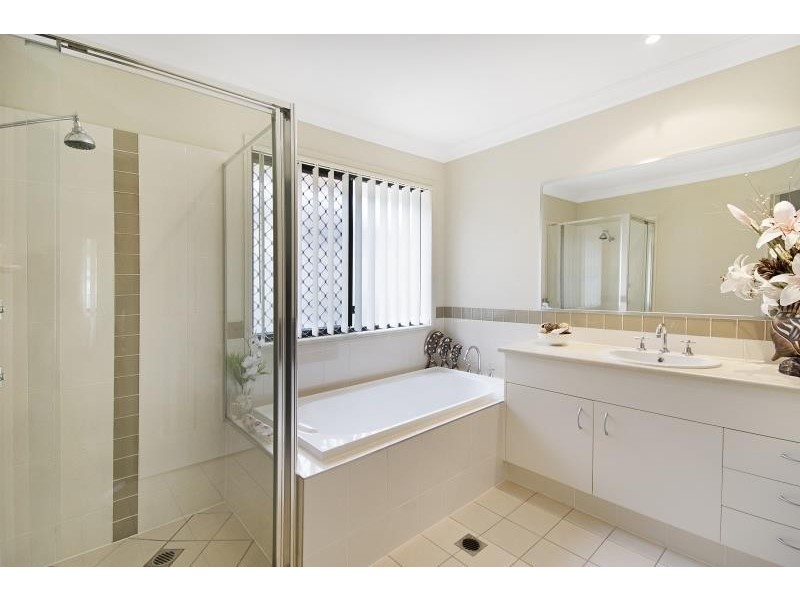 15 Sandheath Place, Ningi QLD 4511