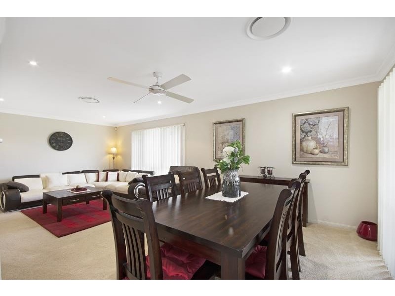 15 Sandheath Place, Ningi QLD 4511