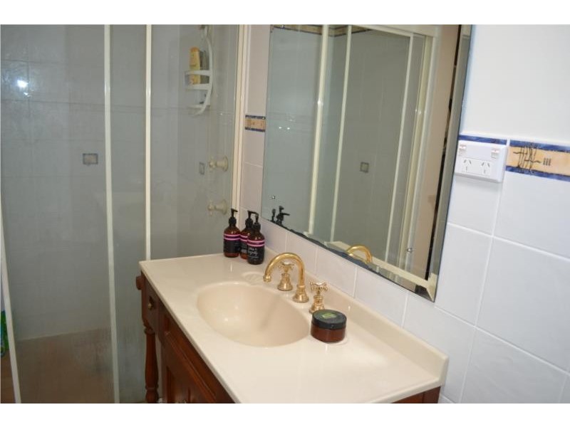 16 Mills Street, Warners Bay NSW 2282