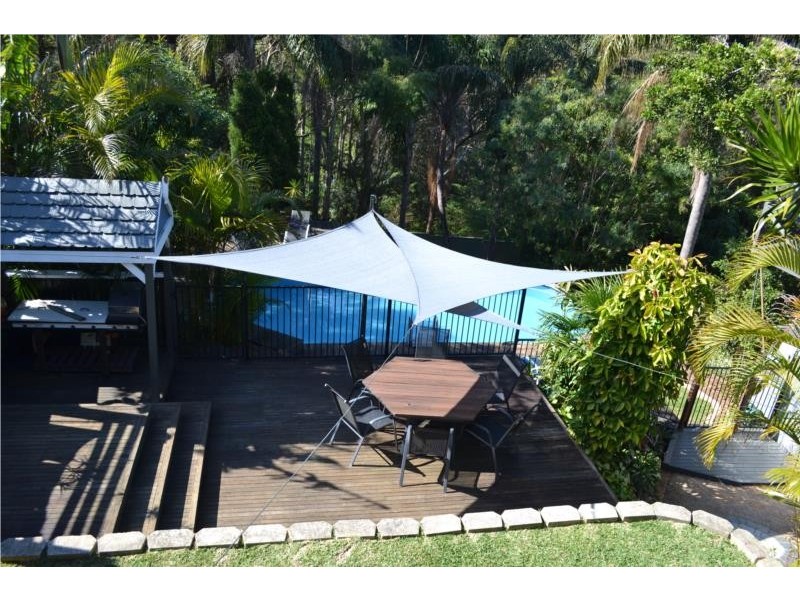 16 Mills Street, Warners Bay NSW 2282