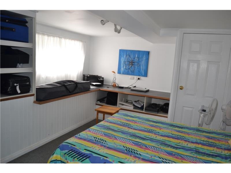 16 Mills Street, Warners Bay NSW 2282